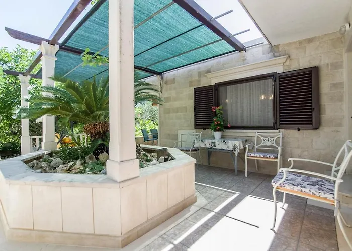 Spilla Semesterbostad Selca (Brac)